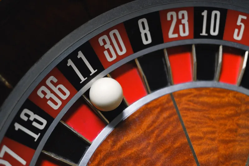 When Vegas Blinks: Reading the Hidden Signal in Line Moves That Defy the Money